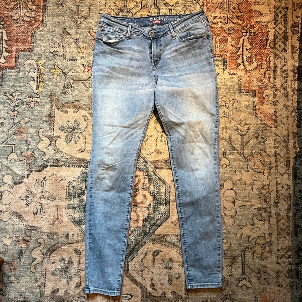 Levi’s Denizen Modern Skinny Jeans